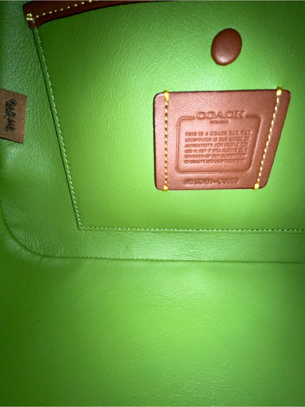 RARE Coach Lime Green Borough Bag! - Picture 8 of 11